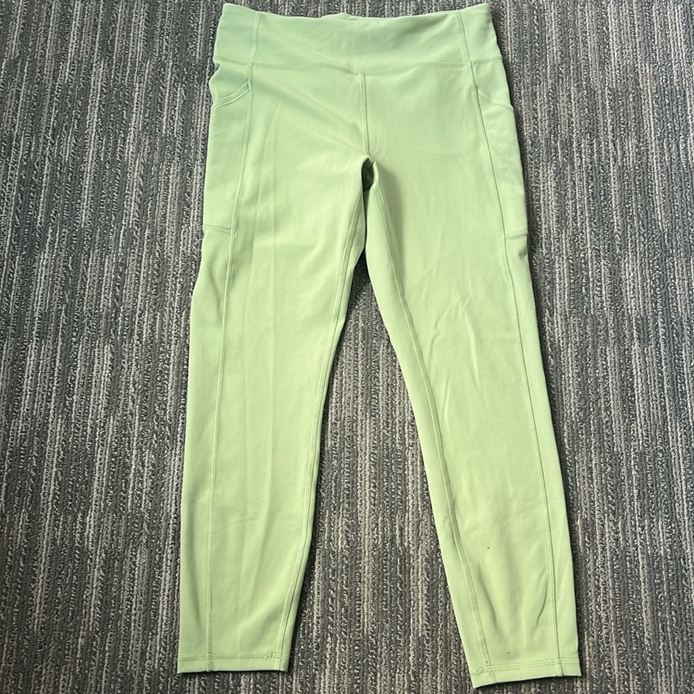 Green Lululemon Leggings with pockets